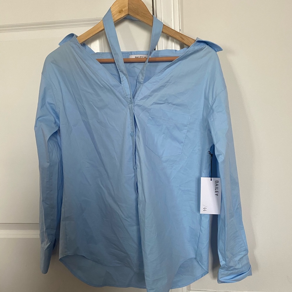 NWOT Bailey 44 Top